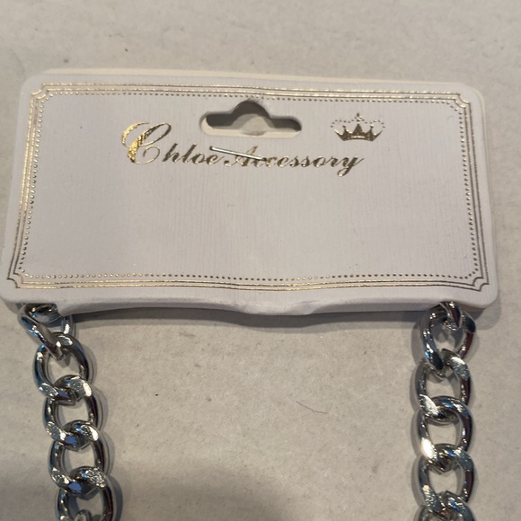 NWT Chloe Faux Ruby w/Rhinestones Pendant w/Heavy Silvertone Link Chain - Picture 3 of 4